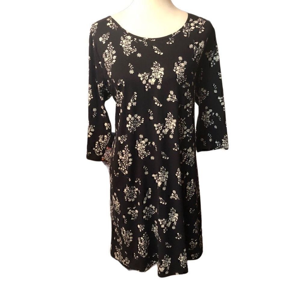 Nine Britton Sklyee black and cream ditzy floral  Brush Knit Dress Black 1X